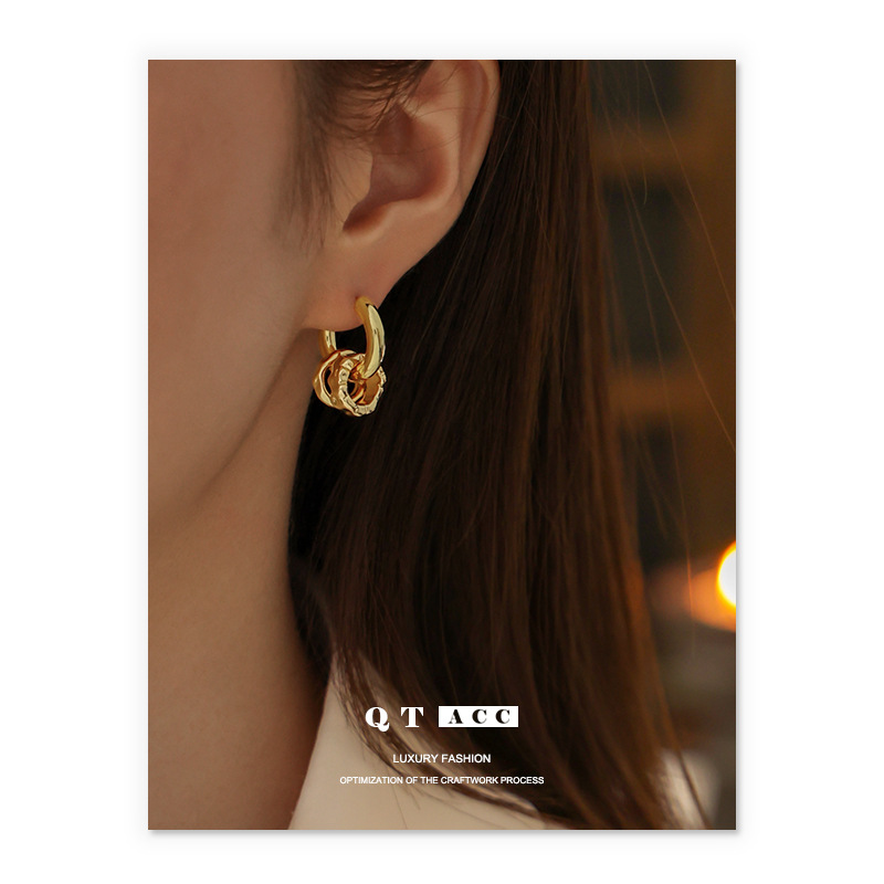 Latón chapado 18K oro real moda europea y americana pequeño estilo exquisito accesorios elegante lujo DIY joyería colgante pendientes