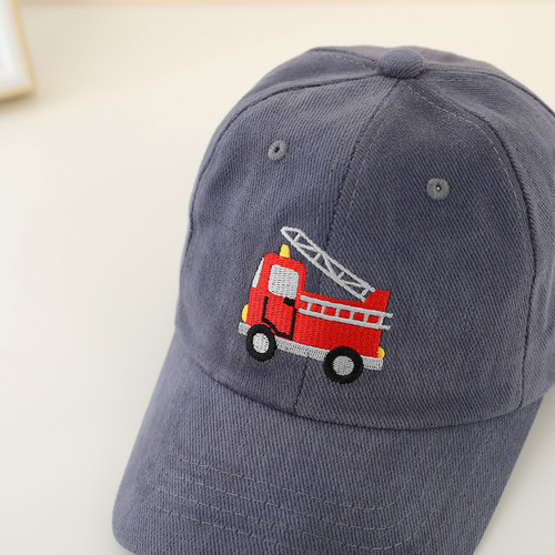 Cartoon Fire Truck Children's Hat for Boys and Girls, Fleece Pom-Pom Cap, Spring and Autumn New Sun Hat, Cross-Border Baseball Cap
