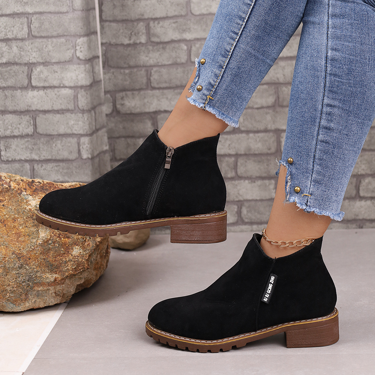 Neue kurze, gefrostete Vintage-Booties für Damen mit klobigen Absätzen und seitlichen Reißverschlüssen_voghion.com
