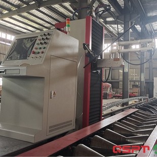 The cutting groove of the CNC intersecting line cutting machine is formed at one time, and the roller bed design makes pipe cutting easier.