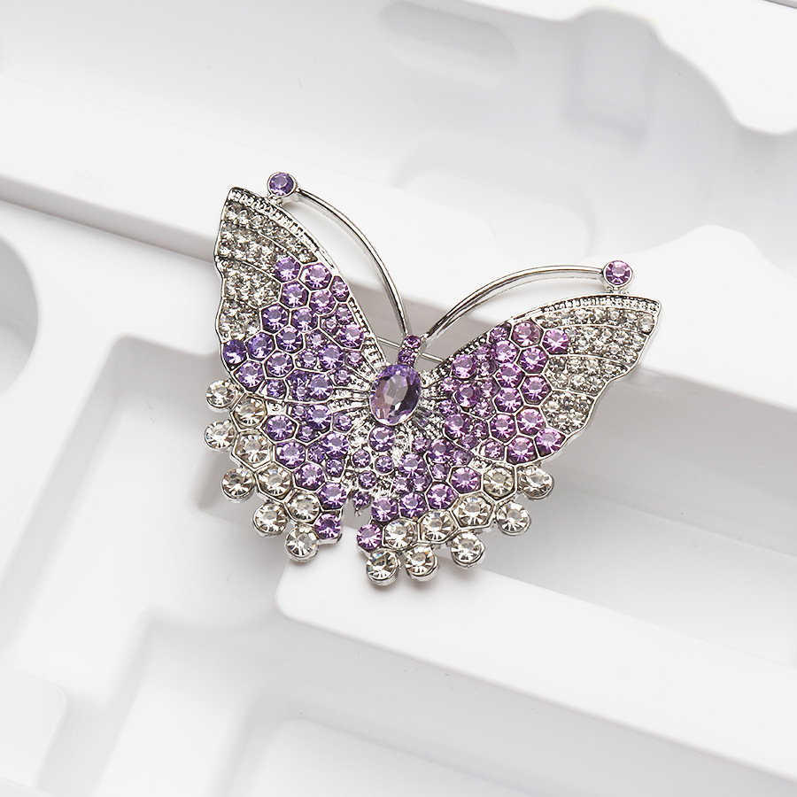 Squisita spilla a farfalla con strass per donna gioiello moda_voghion.com