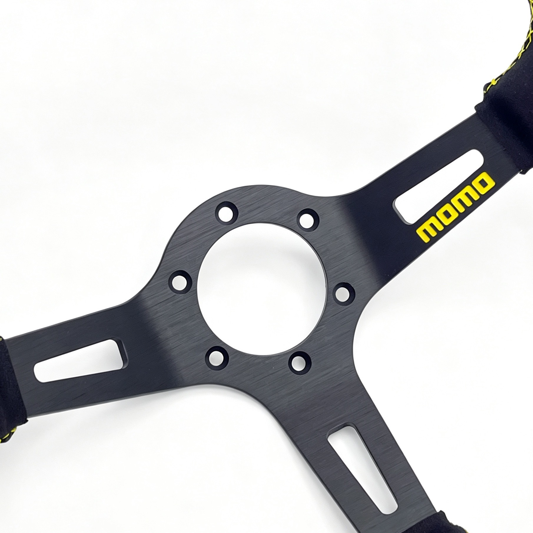 Cross-border bestseller momo new model full speed sports personalized suede racing drift steering wheel universal