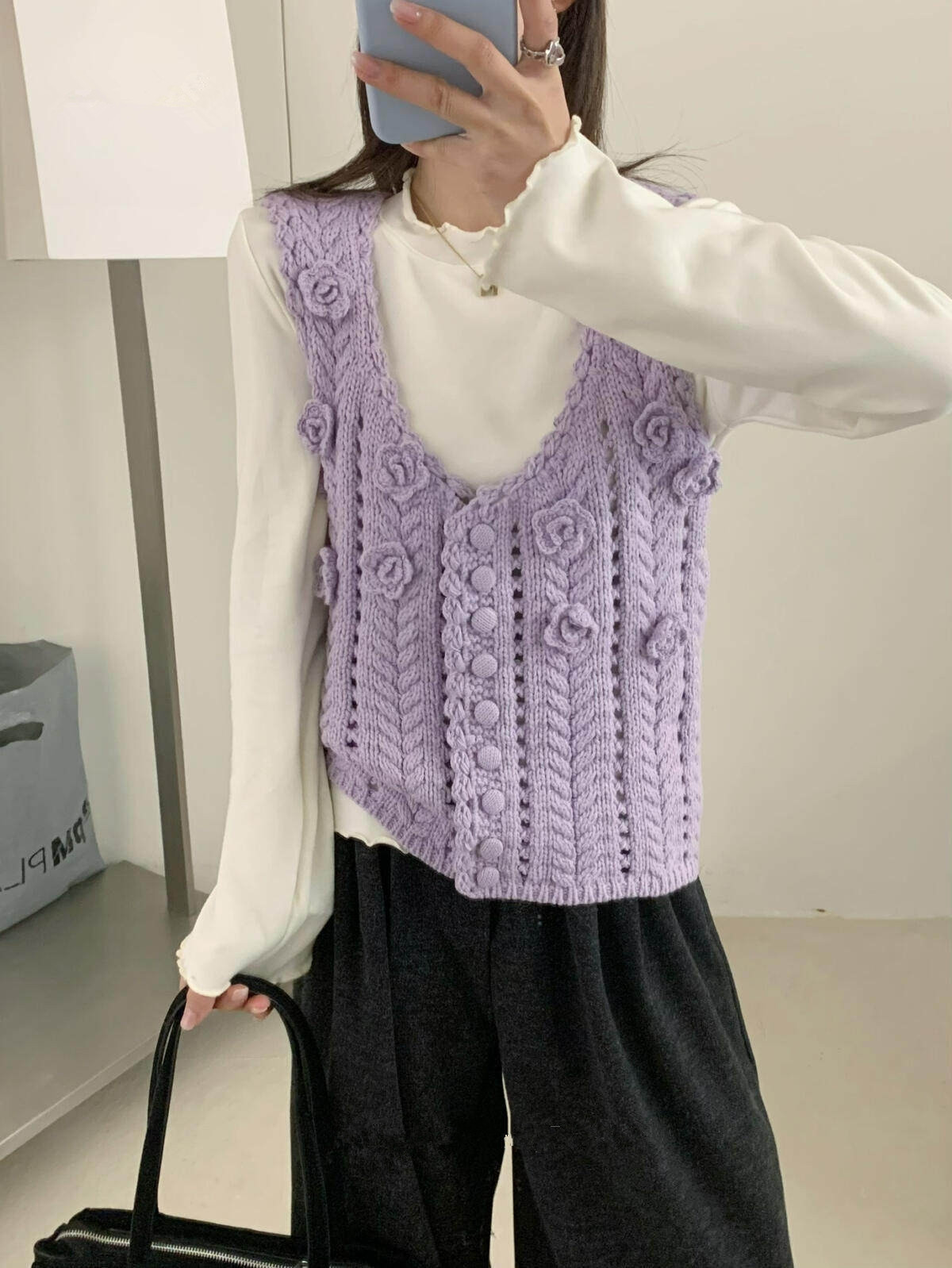 Fresh three dimensional knitted autumn vest