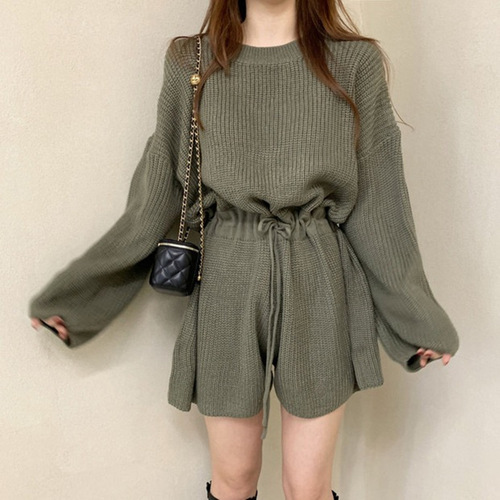 Chic Korean winter and autumn niche retro round neck drawstring waist-cinch long sleeve knit wide-leg jumpsuit short pants