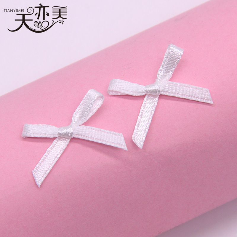 En stock 0,3 cm cinta de poliéster blanco y negro pequeño arco caja de regalo ropa interior decorativa ropa interior DIY arco