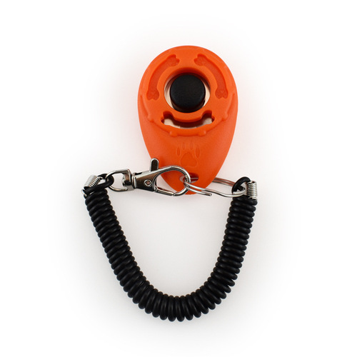 A large number of dog trainers, dog training supplies, clicker dog training clickers, pet clicker dog training tools