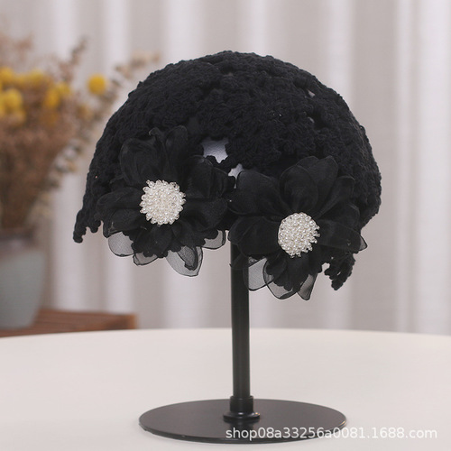 Spring and summer new style sweet flower hollow baotou hat for women hand-knitted crocheted scarf hat retro knitted melon skin hat