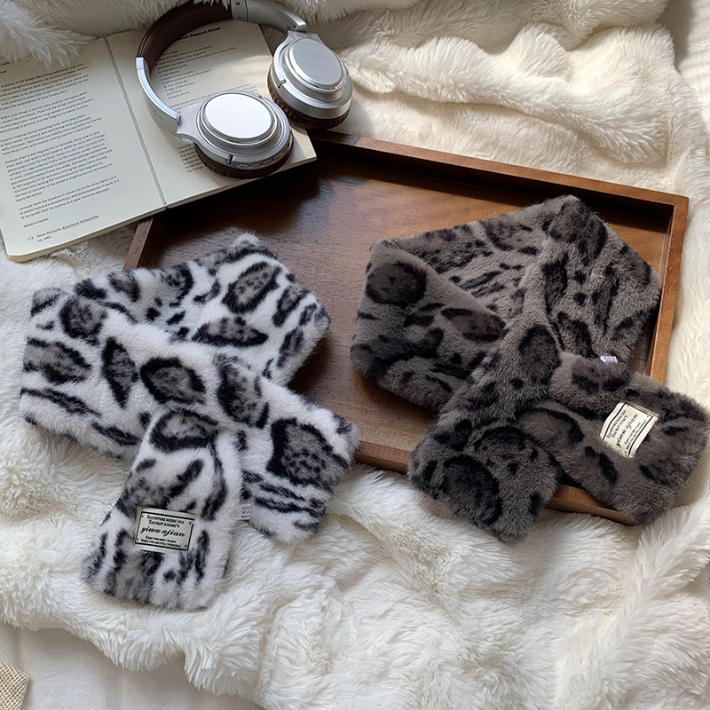 Collar de invierno caliente 2025 nuevo estilo de alta calidad estampado de leopardo engrosado collar de pelusa bufandas al por mayor