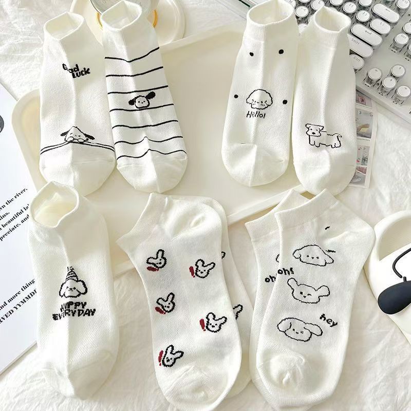 Calcetines de nuevo producto, calcetines de mujer, estilo fino de verano, estilo coreano, calcetines blancos japoneses de primavera y otoño, calcetines de barco de tubo corto de verano para niñas