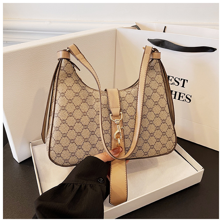 High-end Women's Armpit Bag Retro Shoulder & Crossbody Bag_voghion.com