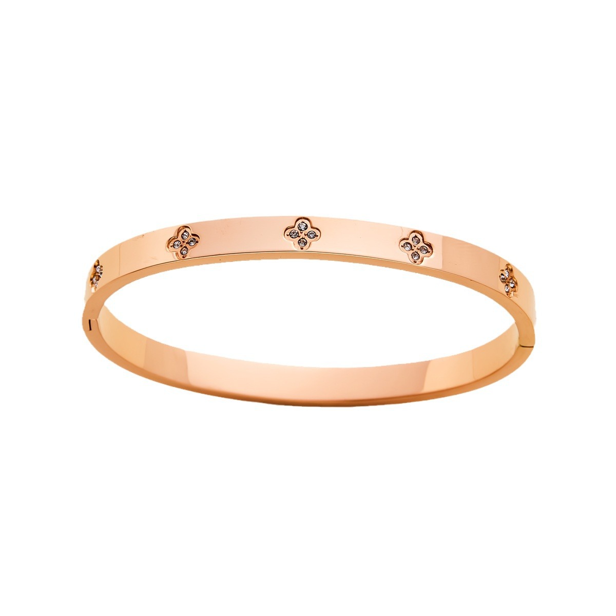 Moda europea y americana nueva pulsera de acero de titanio de diamantes CNC de cuatro hojas de diseño de alto nivel en nicho universal no se desvanece