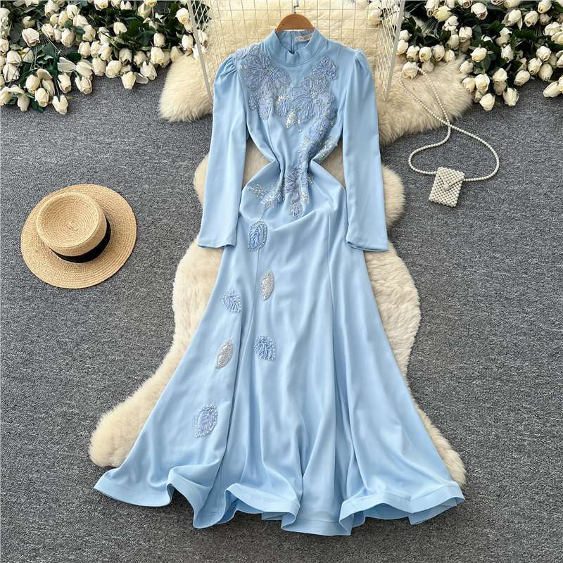 Elegant and Luxurious White Lantern Sleeve Stand Collar Dress for Women, 2026 Autumn Embroidered Waist-Slimming Commuting Long Dress Elegant and Luxurious White Lantern Sleeve Stand Collar Dress for Women, 2026 Autumn Embroidered Waist-Slimming Commuting Long Dress