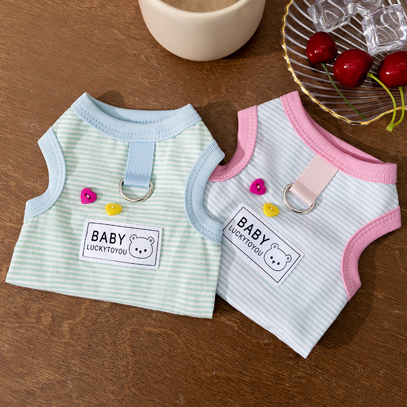 2025 primavera y verano perro delgado chaleco a rayas transpirable gato tirantes de dos patas lindo ropa de perro de peluche