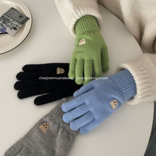 韩系刺绣可爱小熊漏指针织手套可触屏秋冬季保暖纯色五指毛线手套