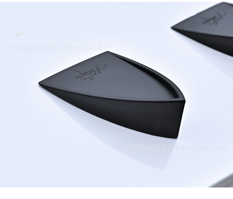 Cross-border best-selling car modification universal roof wing triangular spoiler, no drilling required, decorative shark fin antenna, tail wing