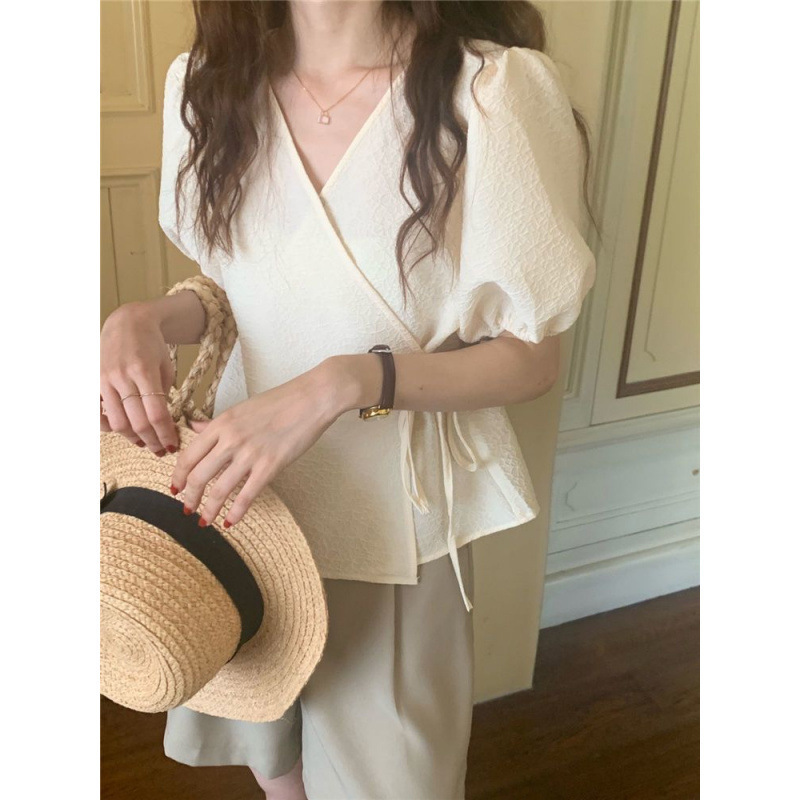 One-Piece Shirt for Women 2026 Summer Korean Chic Design Niche V-Neck Cross-Tie Puff Sleeve Top