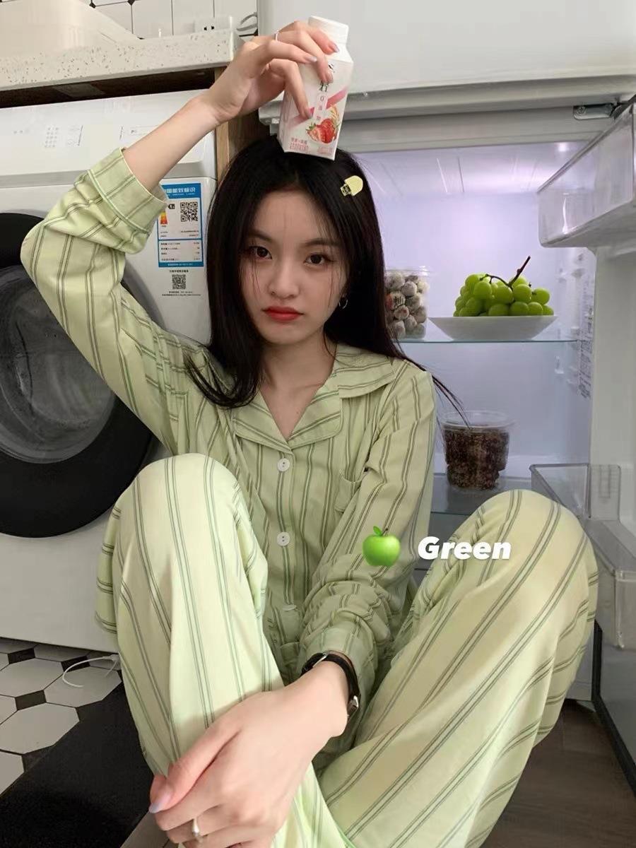 2025 otoño nuevo estilo pantalones de manga larga lindo pijamas de perro pequeño japonés suelto traje de servicio a domicilio casual primavera