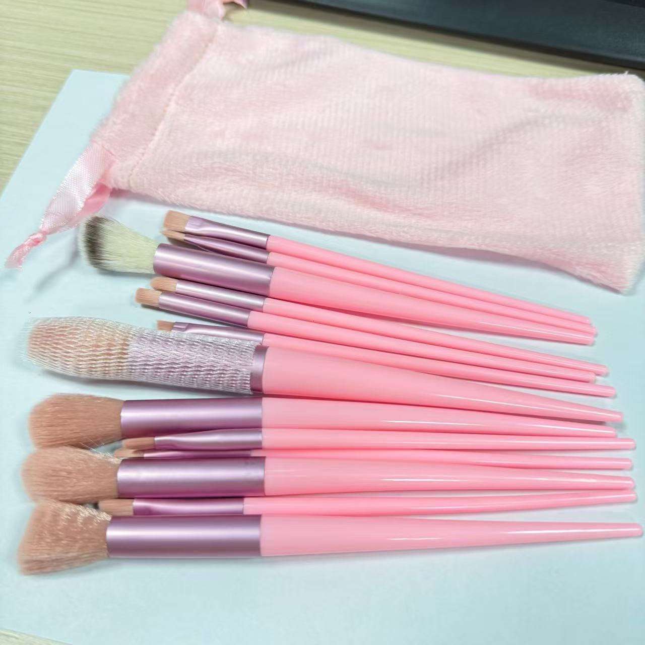 13 bolsas rosas + de terciopelo