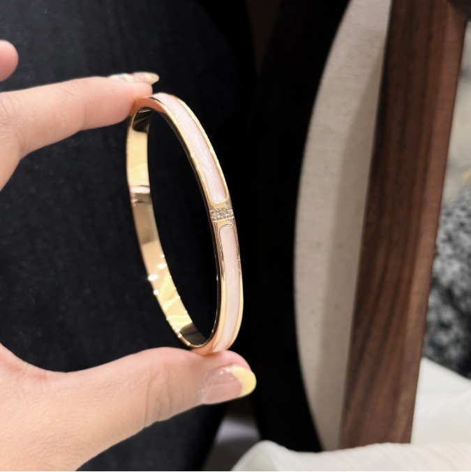Ventas transfronterizas en caliente Seiko micro embellido pulsera de conchas blancas ligera de lujo nicho de alta humedad temperamento simple pulsera de hebilla universal
