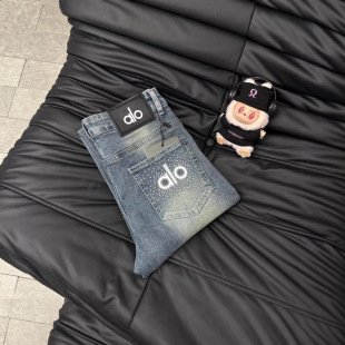 ��ʽ�͹�ɫ�C肴̽���ĸţ��ѝ��С�_���Ə����Lѝ��