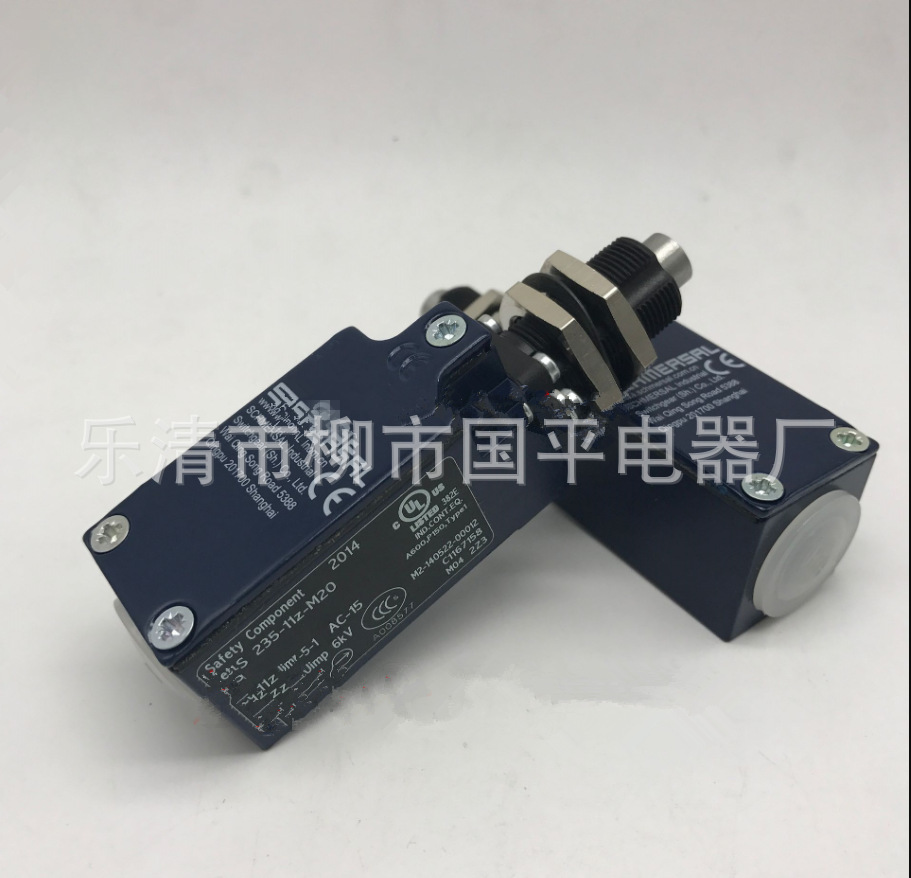 销售全新 行程开关Z4R236-02Z-M20限位开关 质保1年