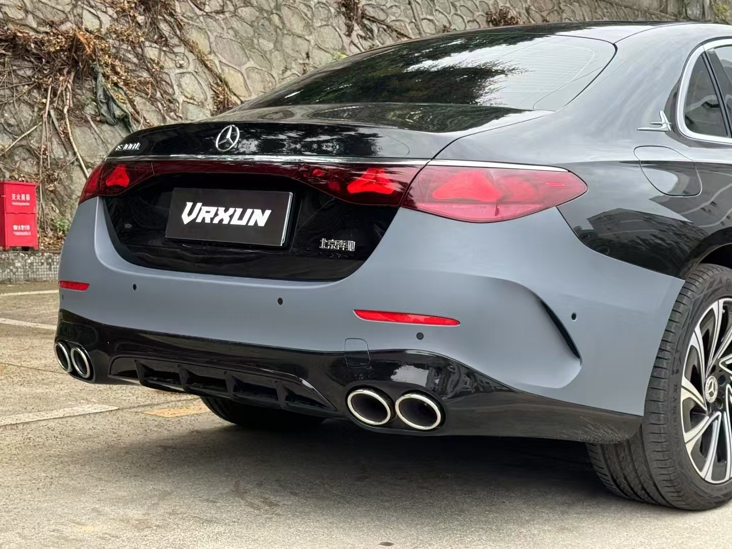 Applicable to the New 24-26 Model Mercedes-Benz E260 E300L W214 Modified E53Amg Simple Body Kit, Front Grille, Rear Lip, and Tail Throat
