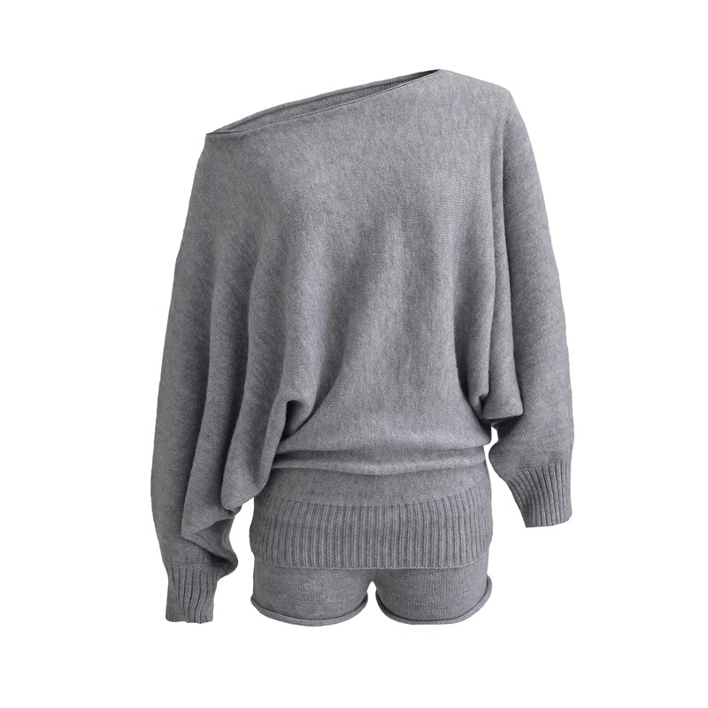 khaki Loose Off-Shoulder Long-Sleeved Pullover Sweater Women's Autumn Lazy Style suit Knitted Straight Shorts Two-Piece Set