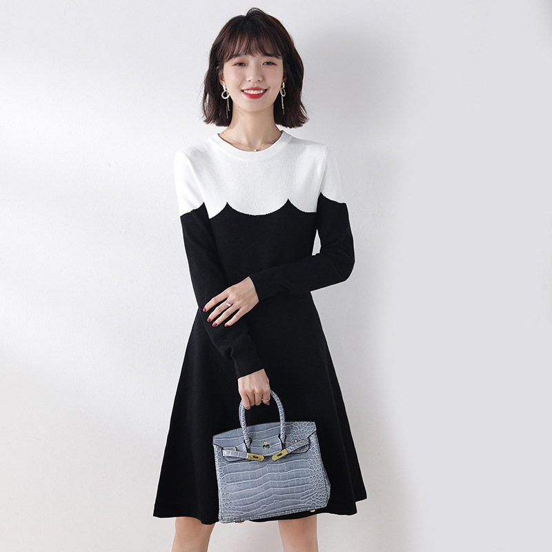 2021 Early Autumn New Long Sweater Dress Over Knee Base Dress Loose Contrast Color Crewneck Knitted Dress for Women