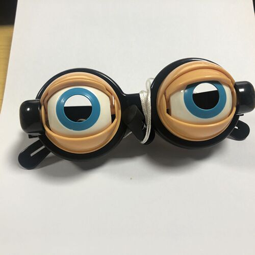 The same type of string-blinking crazy glasses, new and strange spoof selfie video, funny sand sculpture toy cross
