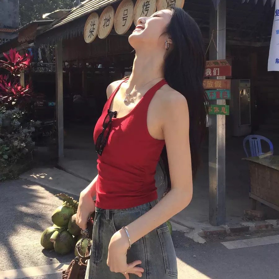 Basic and Easy to Wear White Camisole with Breast Pads for Women to Wear as Outerwear in Summer New Slim-Fitting I-Shaped Short Top