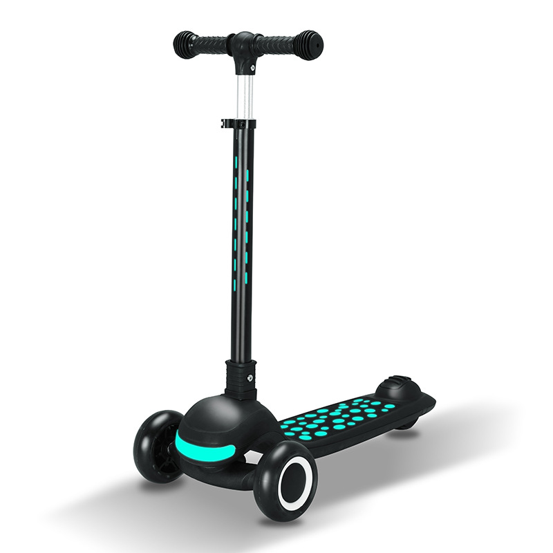 2-8 Year Old Children's Light-emitting Scooter_voghion.com