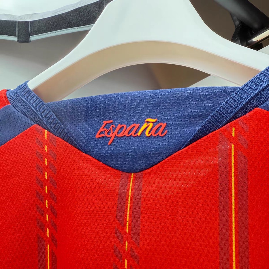 Camiseta de casa de la Copa del Mundo de España 2026 No. 19 Yamal No. 20 Pedri lista de jugadores camiseta mayorista