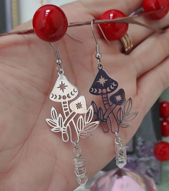 Mushroom Pattern 1 Pair Ethnic Style Simple Style Mushroom Crystal Plating Hollow Out Alloy Drop Earrings