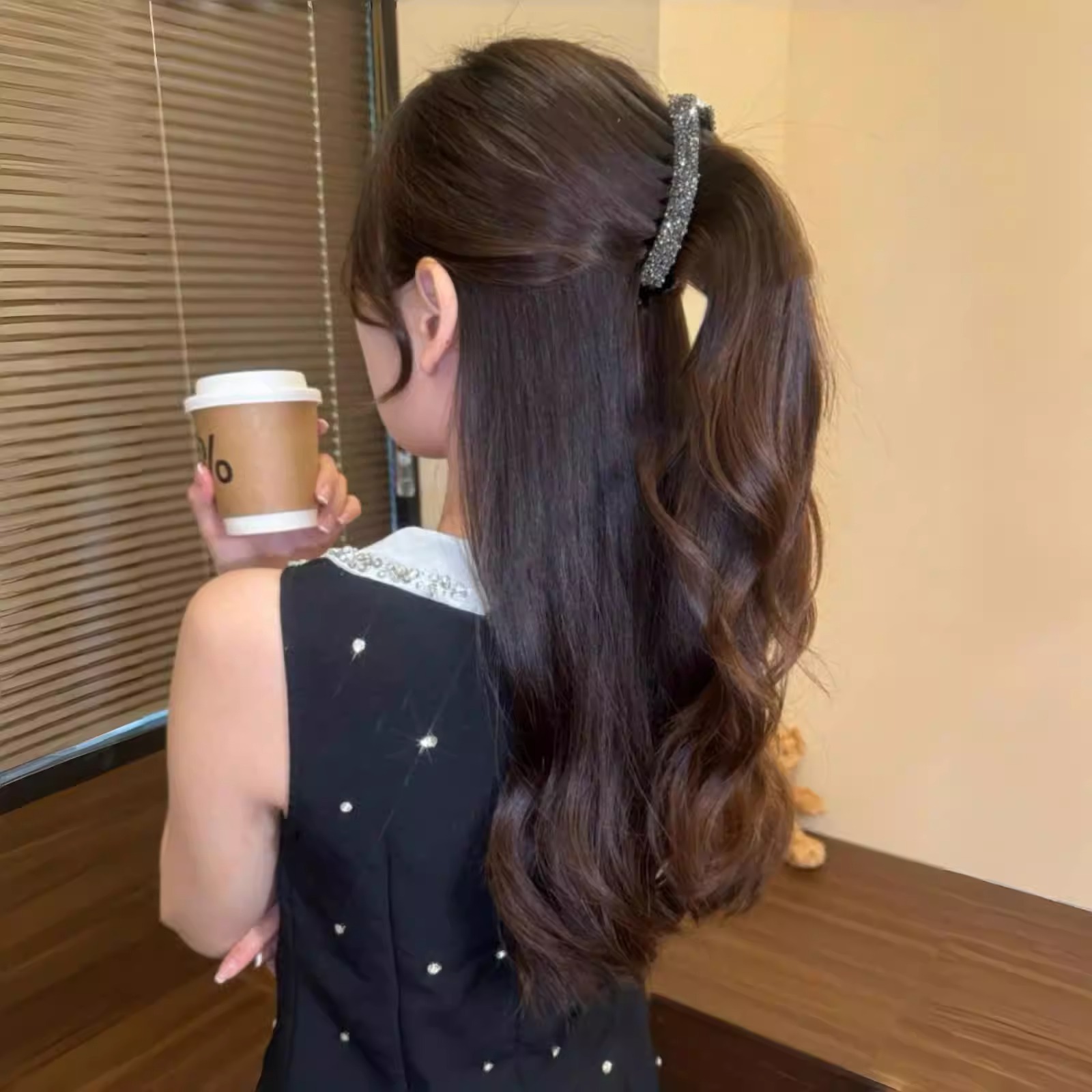 Coreano brillo de diamante banano clip de cabello de mujer 2025 nuevo clip de cabello fijo de cola de caballo alto clip de cabello de cabello flojo