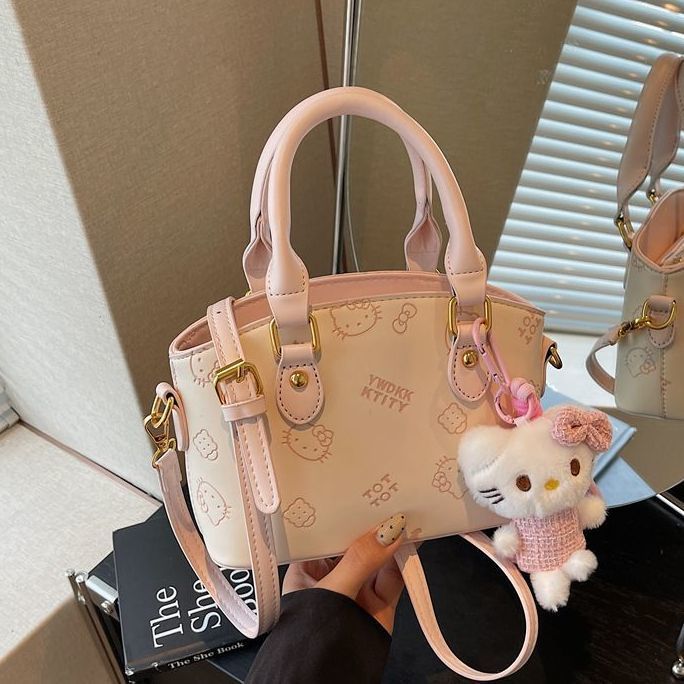 Trendy luxury dual-use exquisite small bag 2026 new fashion shoulder handbag small Chanel-style crossbody bag bucket bag