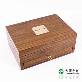 北美黑胡桃木质收纳盒镜面钢琴漆工艺木盒包装新年糖果巧克力礼盒