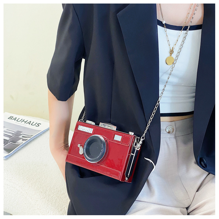 Women's Small Pu Leather Camera Fashion Chain Square Lock Clasp Crossbody Bag display picture 24