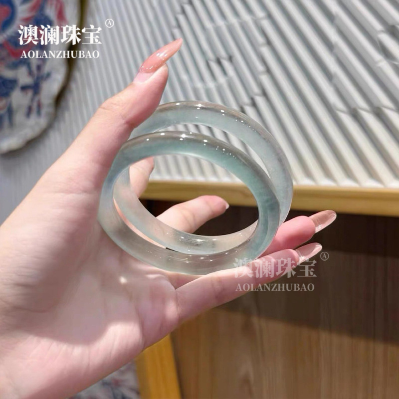 クォーツ岩翡翠ブレスレットエメラルドライトグリーンアイス種類ライトグリーンビルマ翡翠ブレスレットライブギフト供給メーカー卸売|undefined