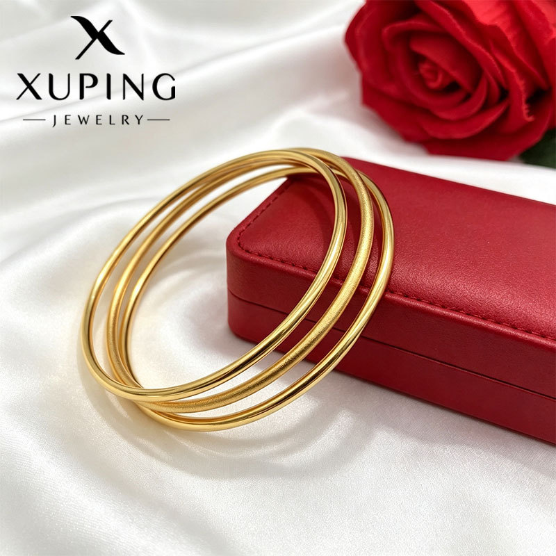 Xuping simple acero inoxidable brillante anillo pulsera imitación de oro europeo y americano lujo ligero temperamento tres capas para usar joyas al por mayor