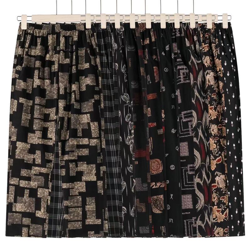 Middle-aged and elderly women's pants summer black loose large size mother women's high waist ice hemp 75D nine-point outer wear pants