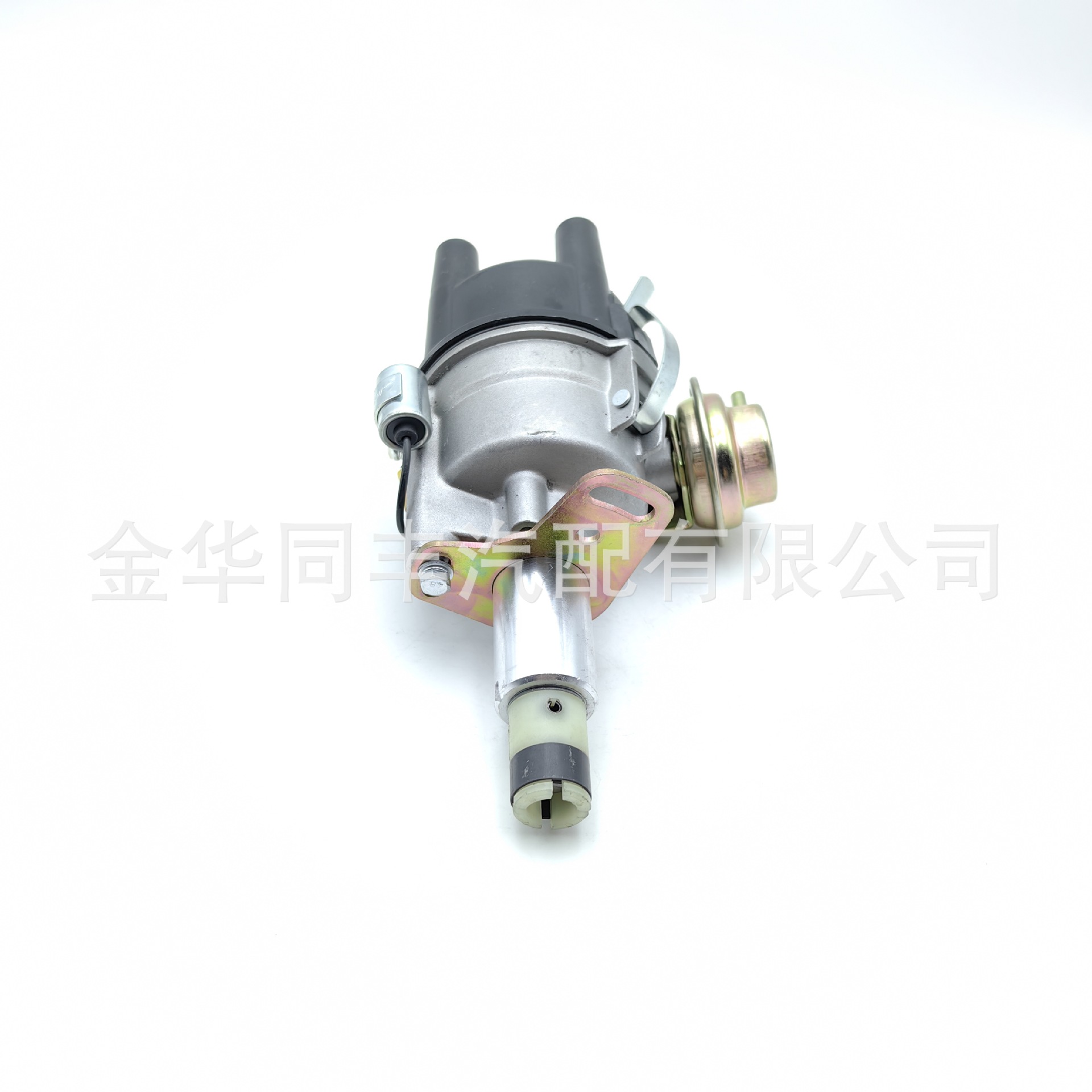 Cross-border applicable Nissan Nissan 720 Path 2.4L Z20 distributor 22100-J1710 *