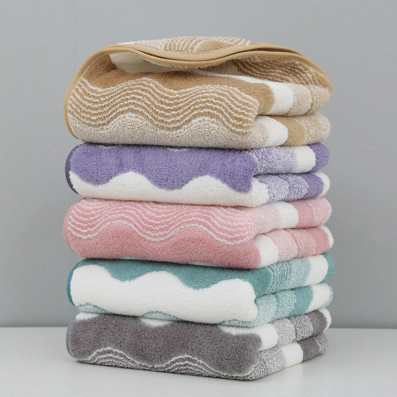 Coral Velvet Wavy Pattern Towel, Absorbent, Soft, Thick, and Not Easy to Shed Lint, Suitable for Home Use, Bath Towel, and Hair Drying Towel