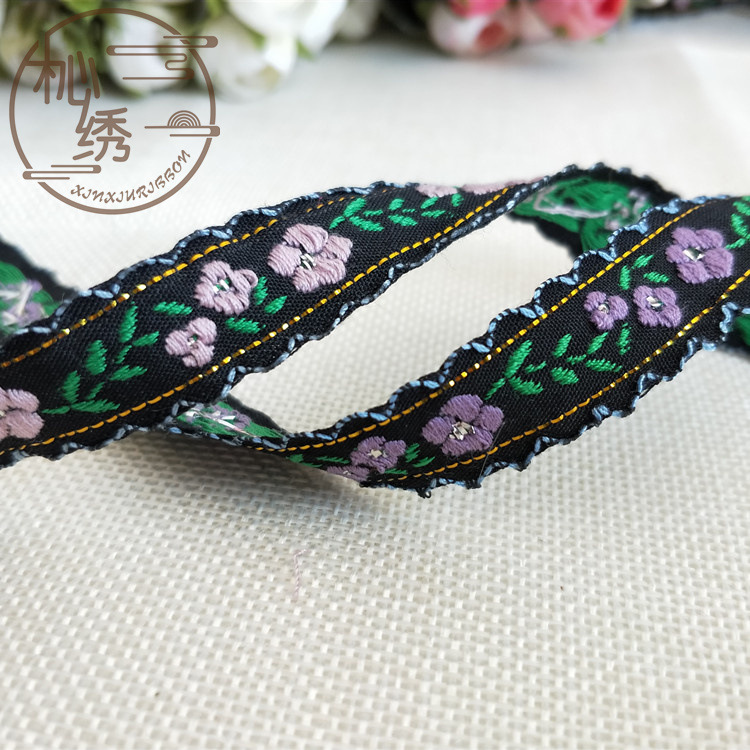 現物の美しい刺繍の小さい立体の田園風の舞台の服装は辺の双歯の辺の民族の風の綿の質のジャカードのリボンをはめ込みます。