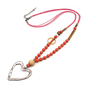 European and American necklace fashion exaggerated love necklace female clavicle chain sweater chain necklace female accessories wholesale