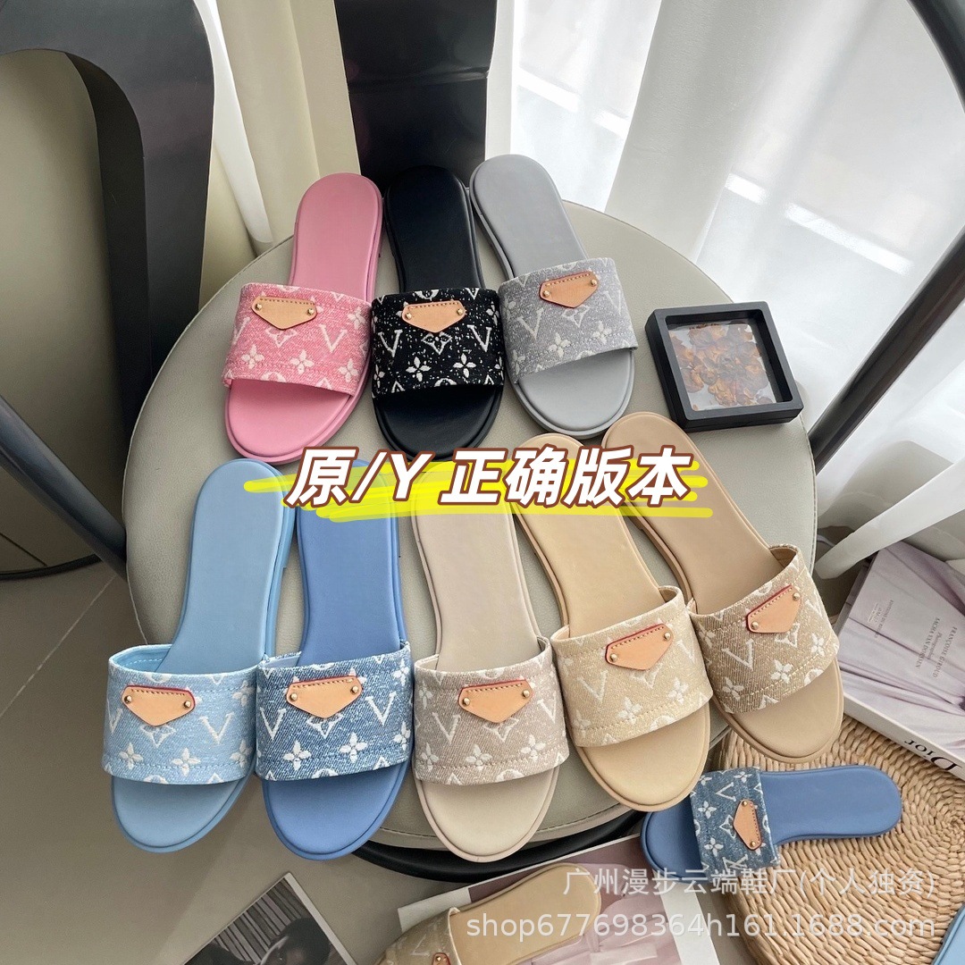 L家牛仔布平底拖鞋女2026夏新款外穿时尚字母印花沙滩一脚蹬凉拖