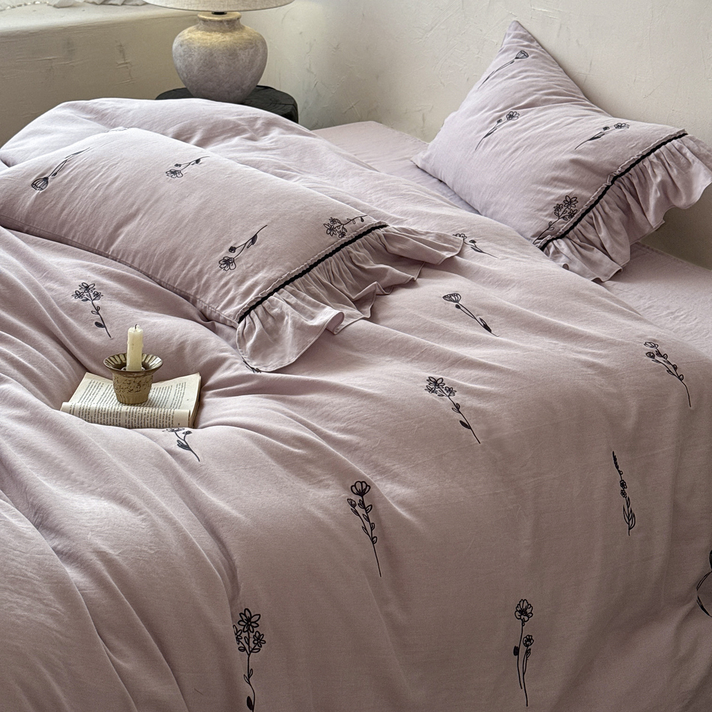 Four-piece Bedding Set Pure Cotton Crinkled Gauze French Lace_voghion.com