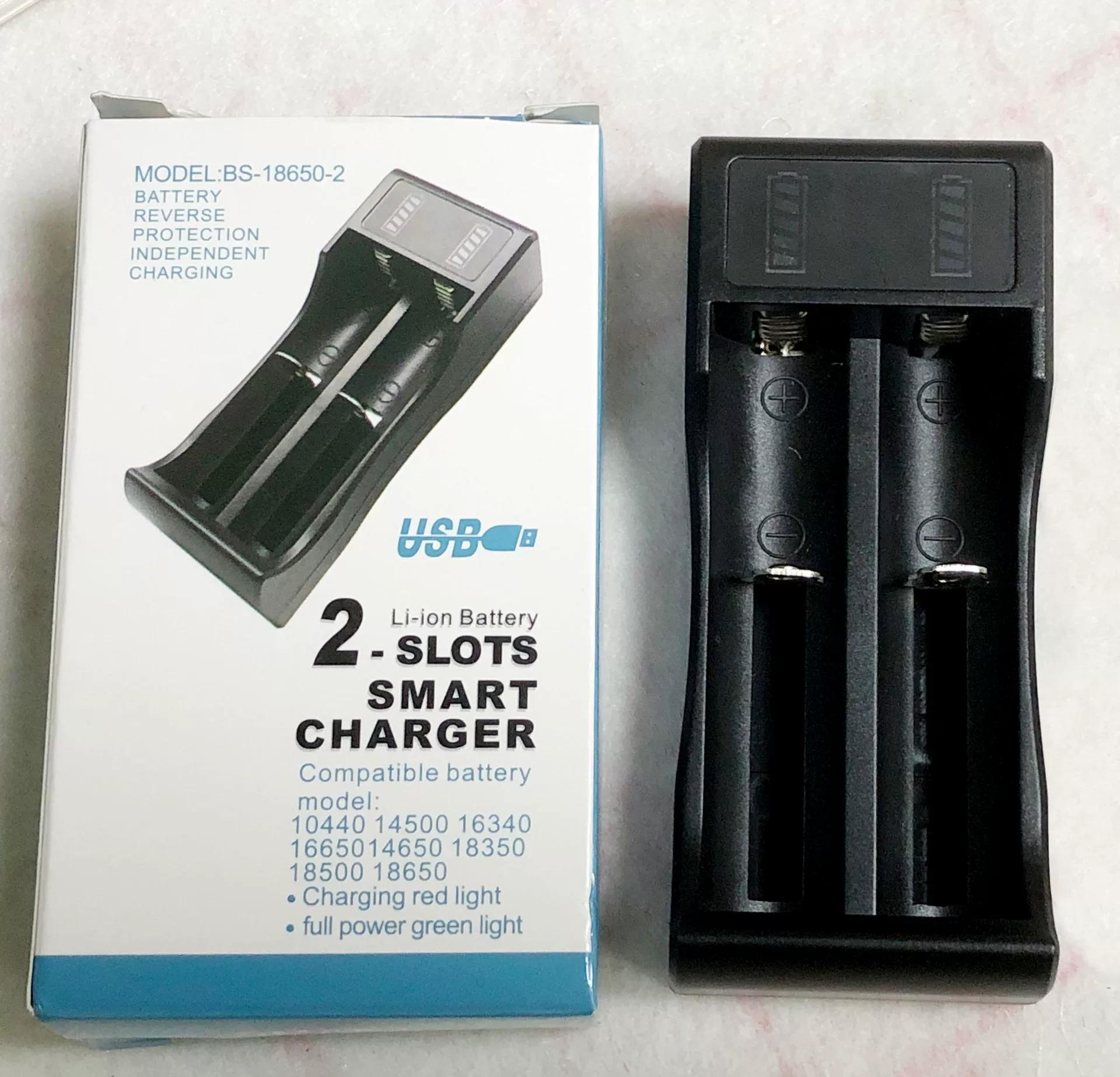 Универсальное умное зарядное устройство для литиевых батарей, варианты USB/Type-C, варианты на 1/2/4 слота