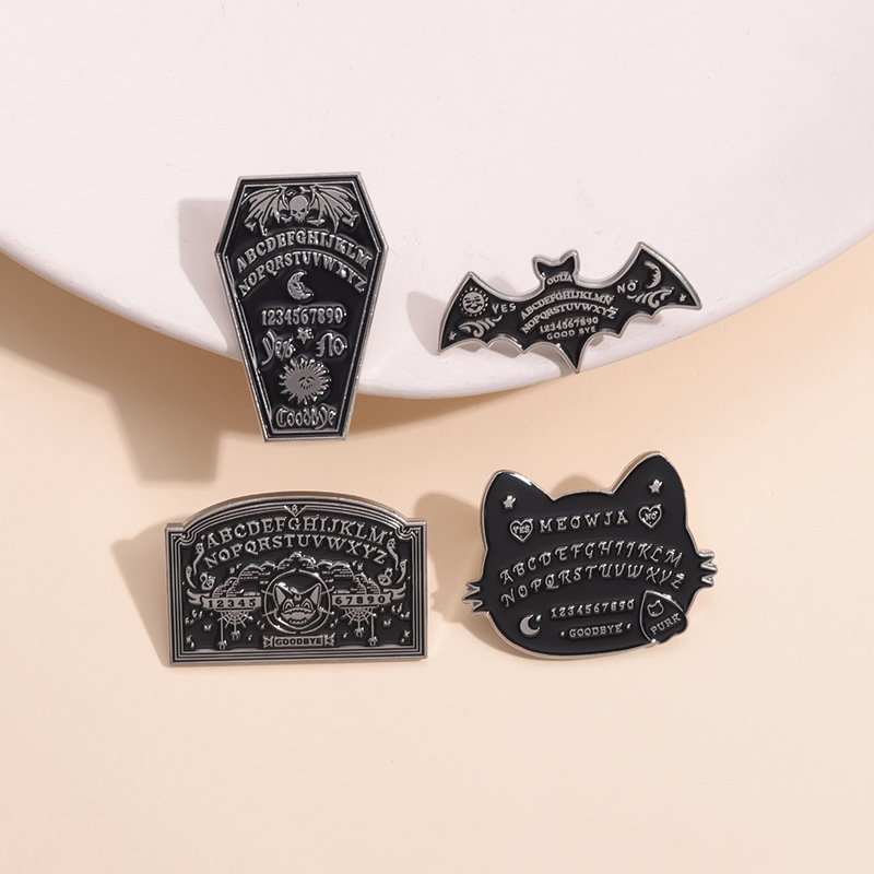 Unisex Gender Punk Pin Letter Cat Bat Alloy Plating Unisex Brooches