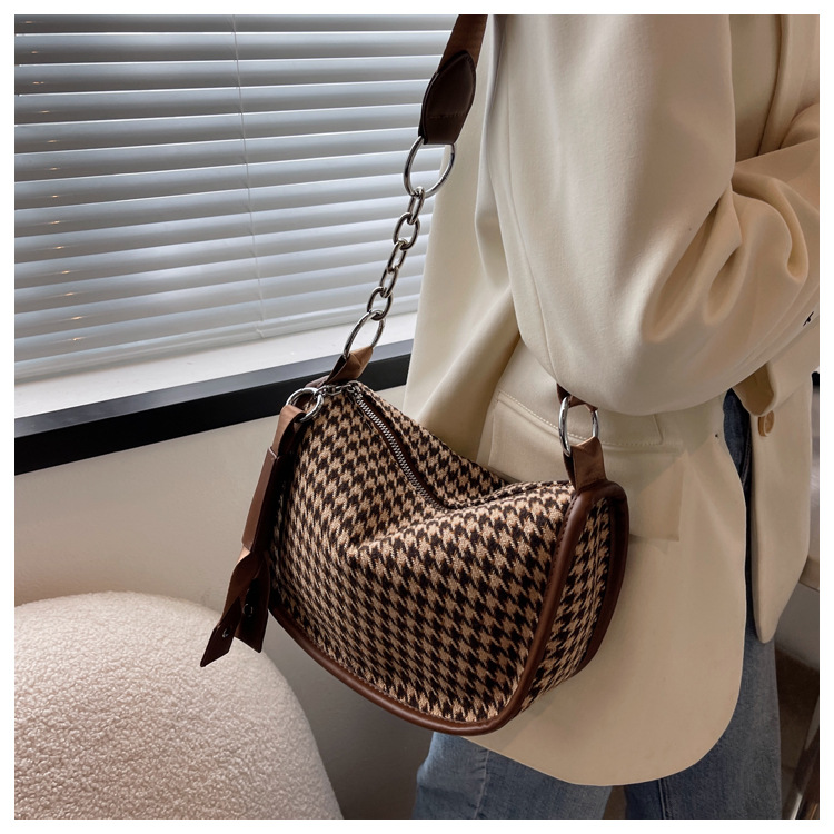 Commuter Shoulder Messenger Bag For Women Small Square Handbag_voghion.com