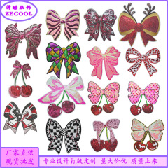 現物の多種類の蝶結びのさくらんぼのスパンコールの刺繍の標準は靴の帽子の服装のアクセサリのパッチを刺繍します。